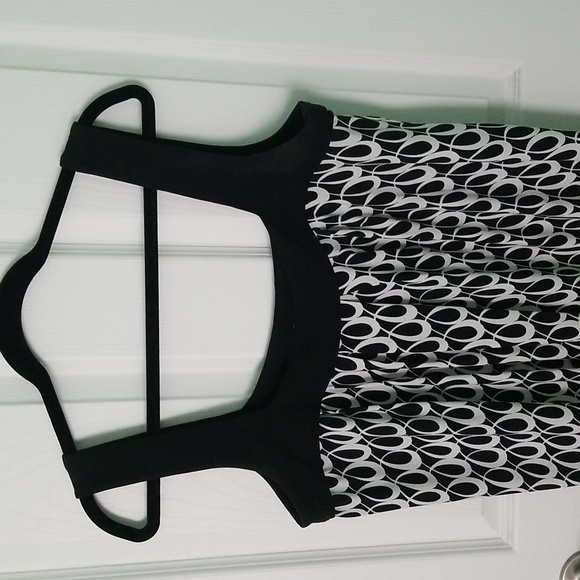 Black and white dress with straps by London Times size 12 - Picture 2 of 4